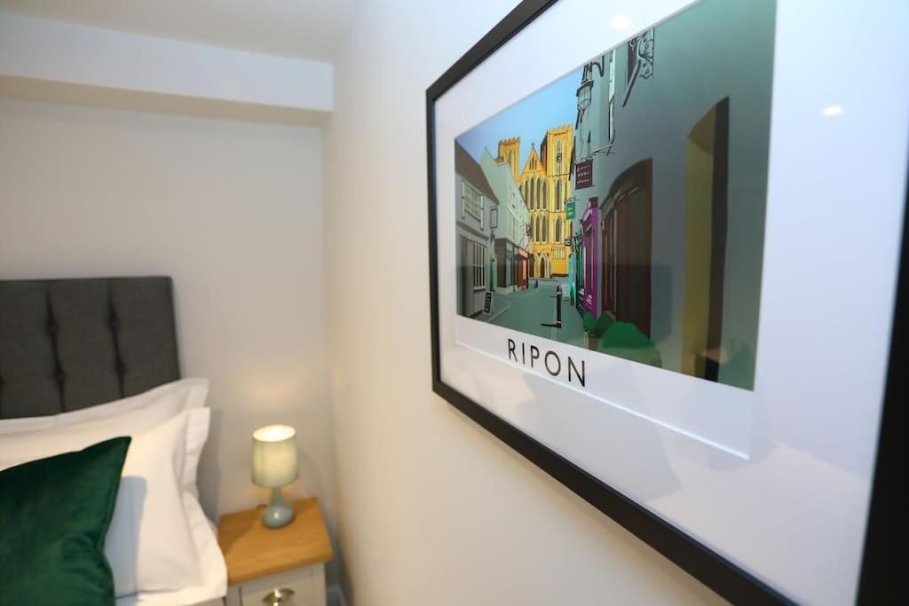 Central Ripon Apartment - View Of The Cathedral! Exterior photo